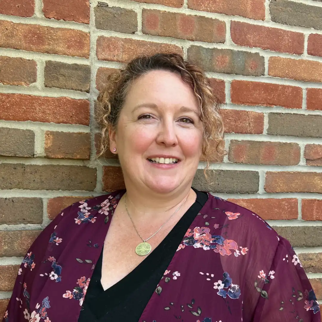 Cheryl Harstine headshot